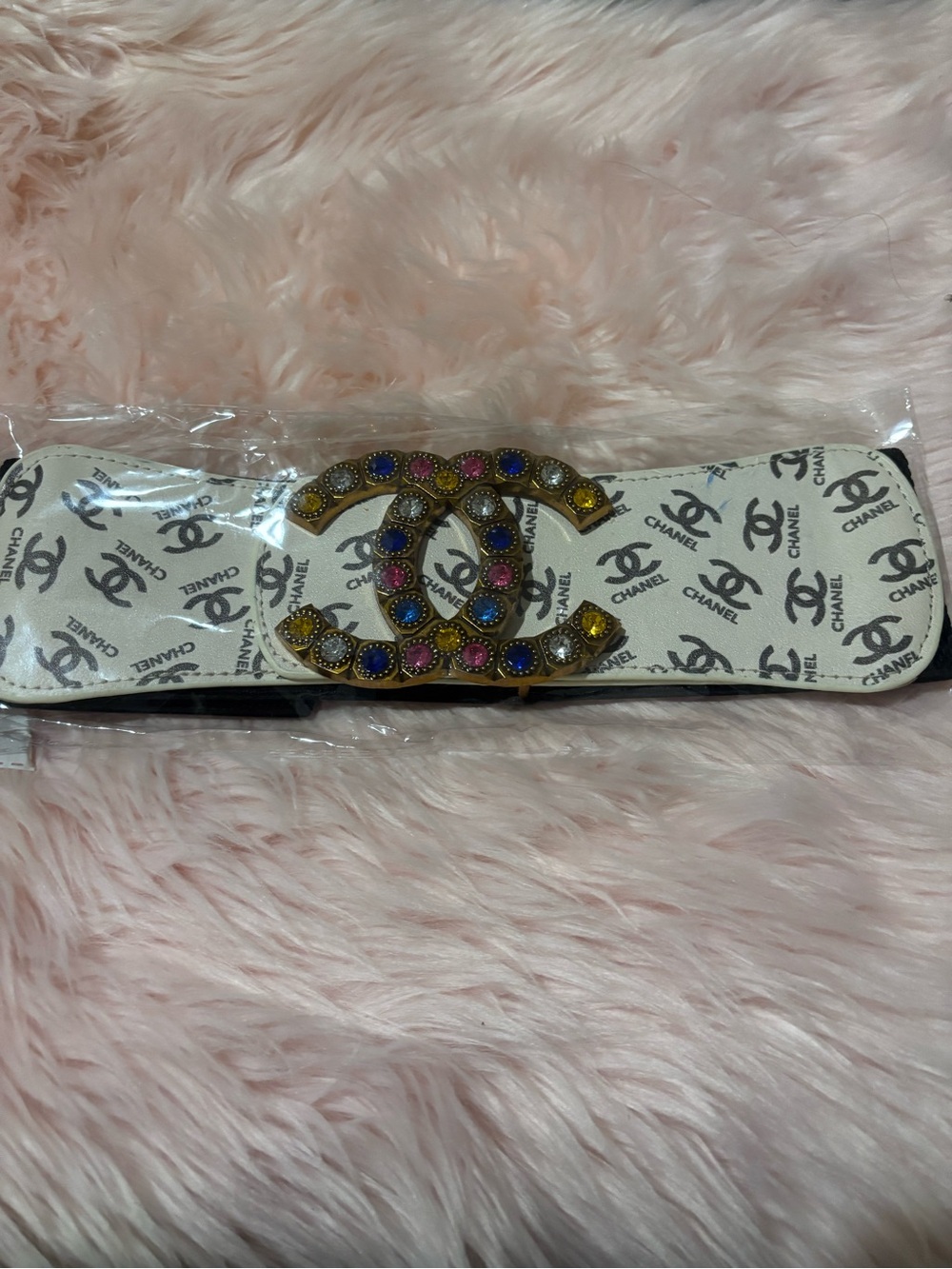 Source Unknown White Logo Belt with Multicolor Crystal CC-Style Buckle